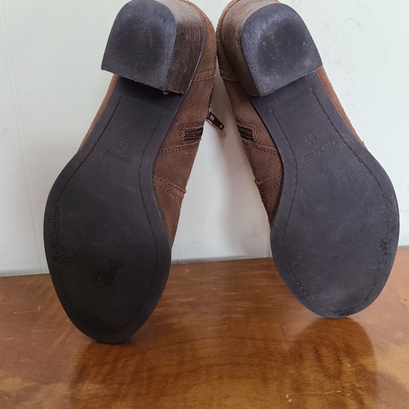 American Eagle Suede Ankle Boot Bootie - Picture 5 of 11